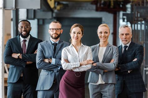 Corporate Executives & Advisor .